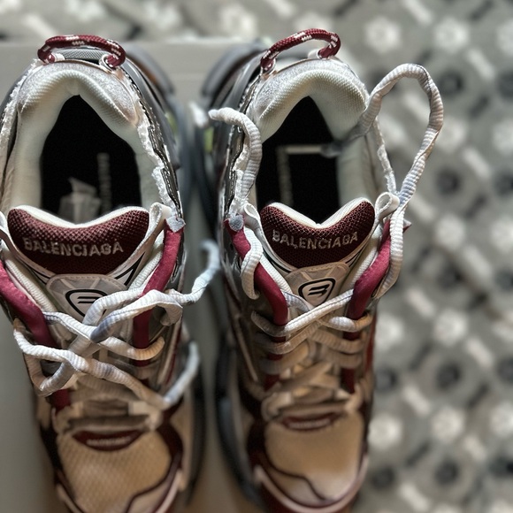Brand new Balenciaga 4 color runners - Picture 6 of 8